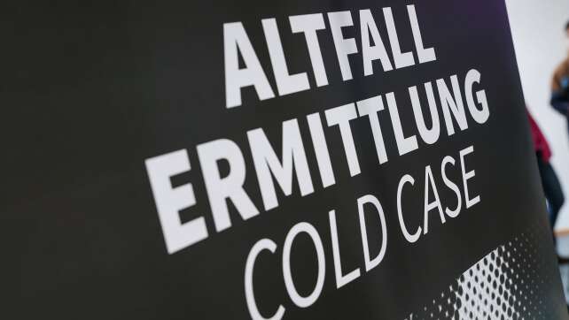 Neue Hinweise zu ungelöster Gewalttat - Taucher im Einsatz