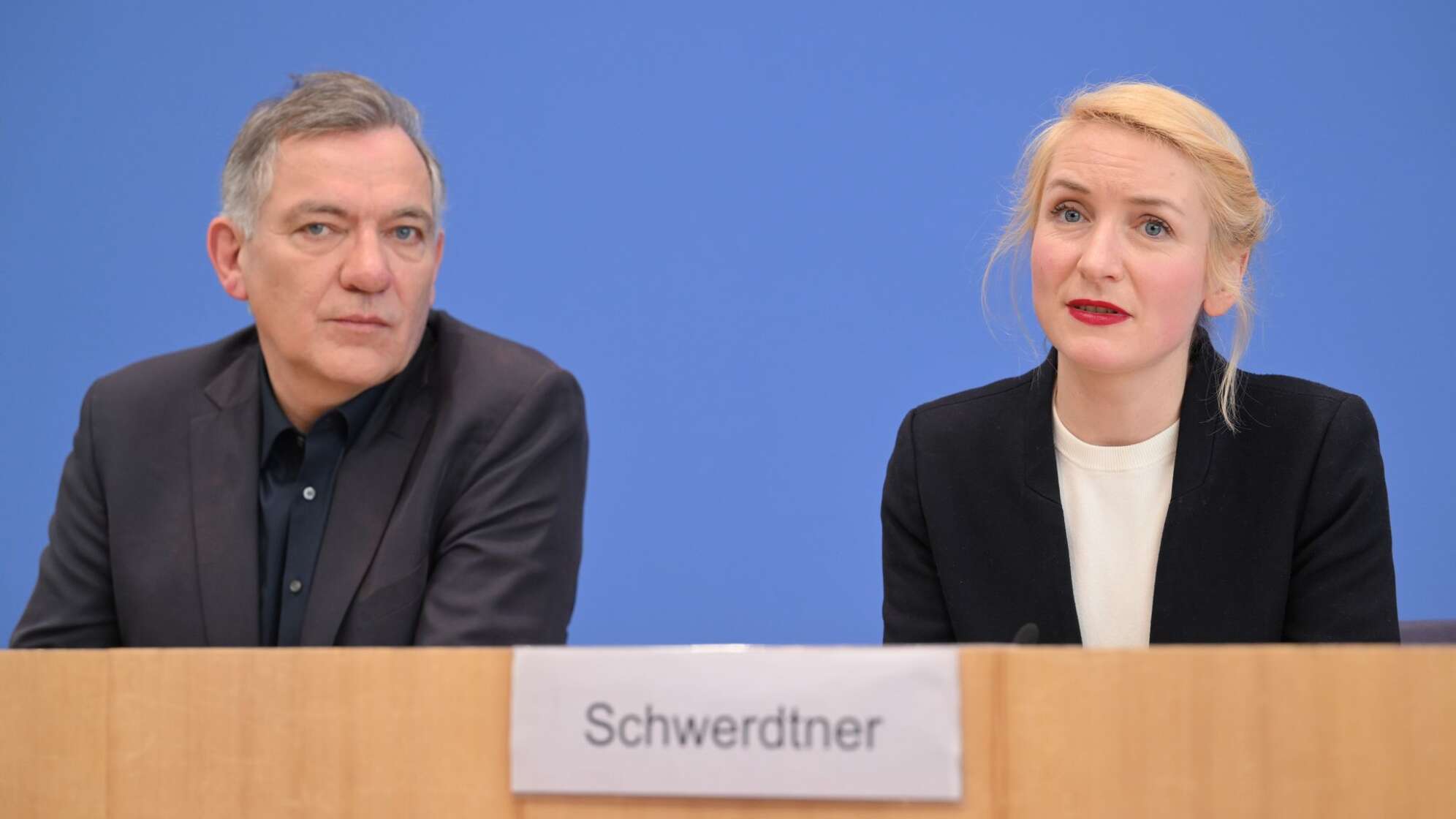 Jan van Aken und Ines Schwerdtner