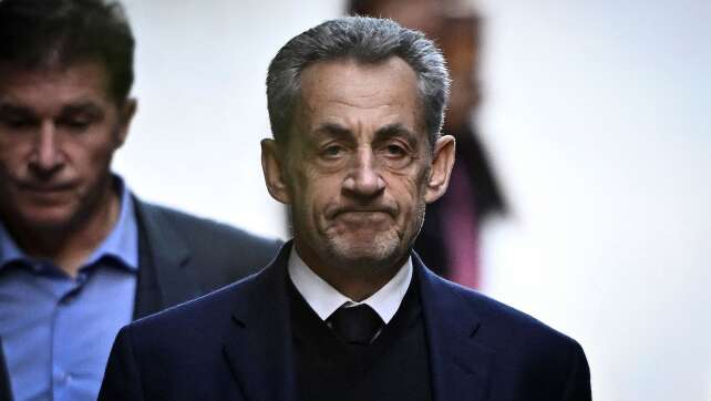 Gericht entscheidet: Bleibt Sarkozy vorerst hinter Gittern?