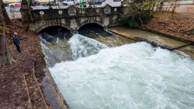 Eisbachwelle wieder da - kurzzeitig