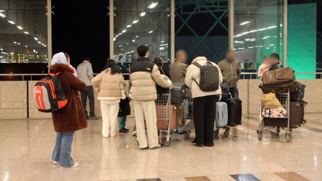 Afghanen aus Aufnahmeprogrammen fliegen nach Deutschland