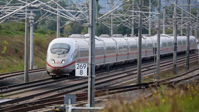 Früher ICE-Halt in Aschaffenburg soll entfallen: Stadt sauer