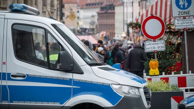 Poller und Polizeipräsenz – Sicherheit auf Weihnachtsmärkten