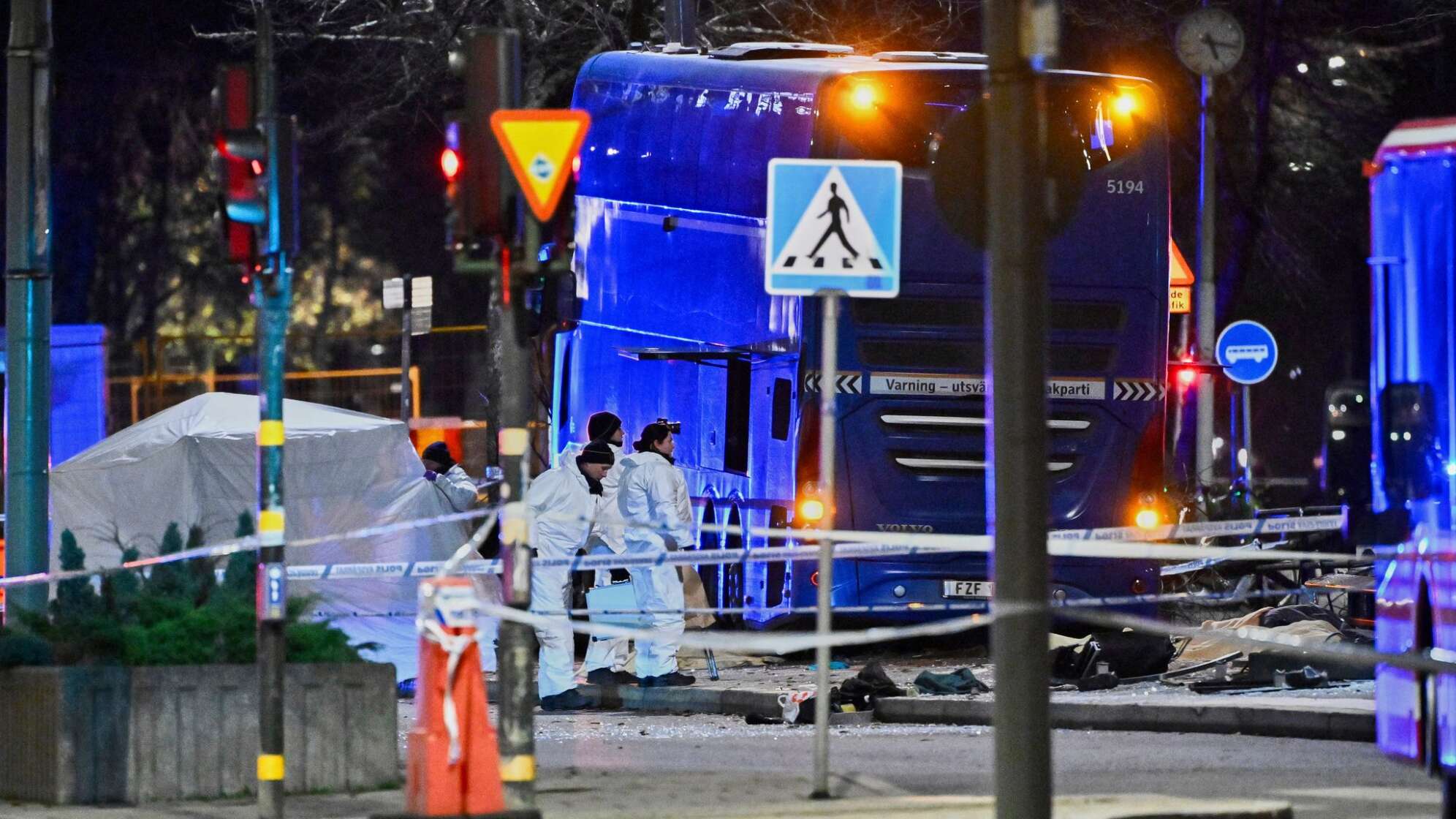 Tote und Verletzte bei Busunfall in Stockholm