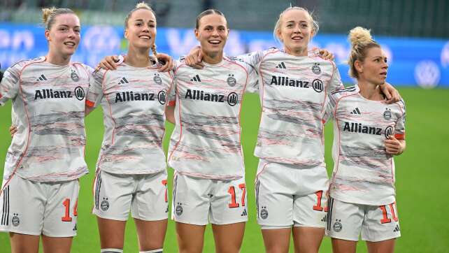 Bayern-Frauen mühen sich im Pokal - Zehn Tore in Hoffenheim