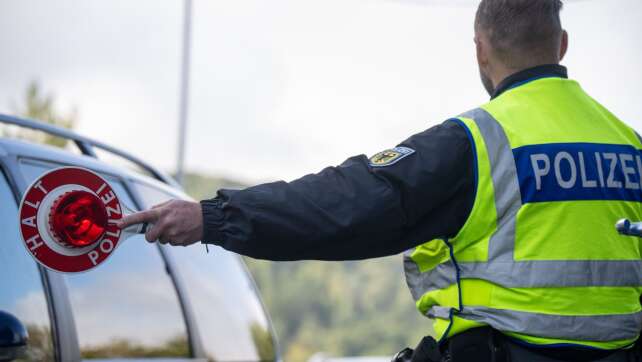 Mit sieben Kilogramm Pyrotechnik an der Grenze erwischt