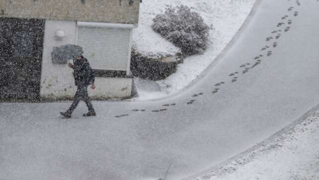 Glätte und Schnee in Mittelgebirgen zum Wochenstart