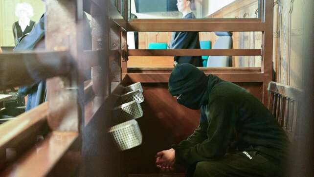 Messerangriff am Holocaust-Mahnmal - Angeklagter schweigt