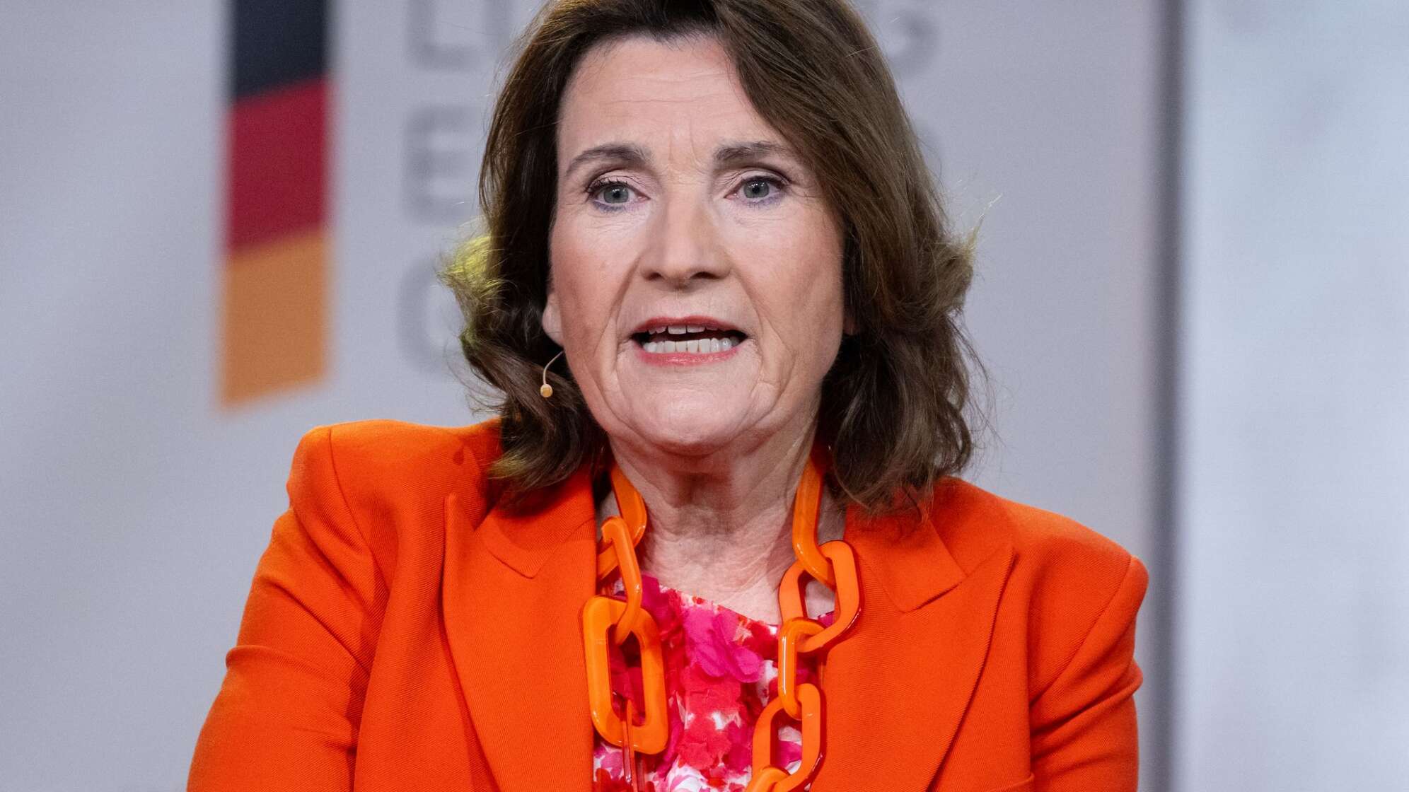 Frau von Weimer verzichtet auf Bayerischen Verfassungsorden