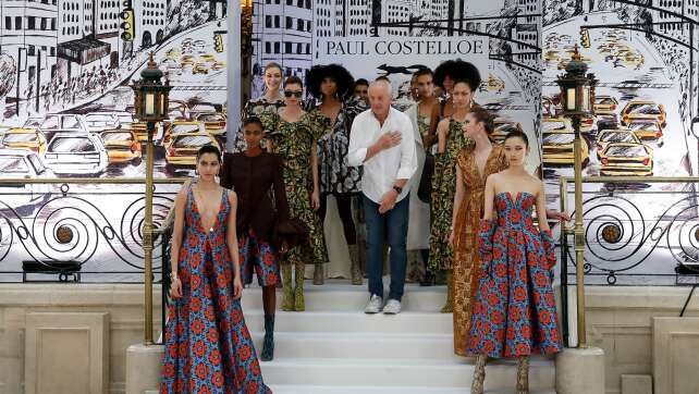 Prinzessin Dianas persönlicher Modedesigner ist tot