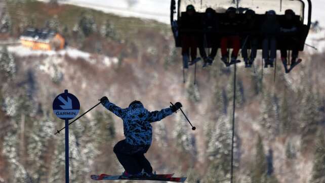 Rauf auf die Piste - Skisaison am Söllereck startet