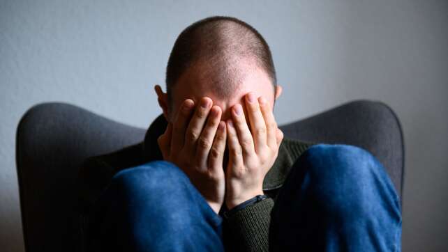 Jeder dritte Erwachsene fühlt sich häufig gestresst