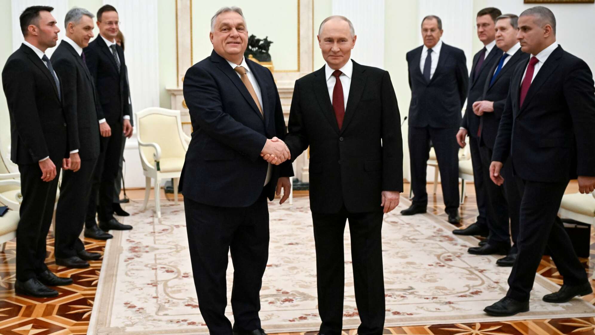 Ungarns Regierungschef Orban trifft Putin in Moskau