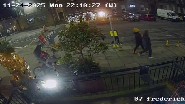 Kuriose Tat: Dieb klaut riesigen Nussknacker in Edinburgh