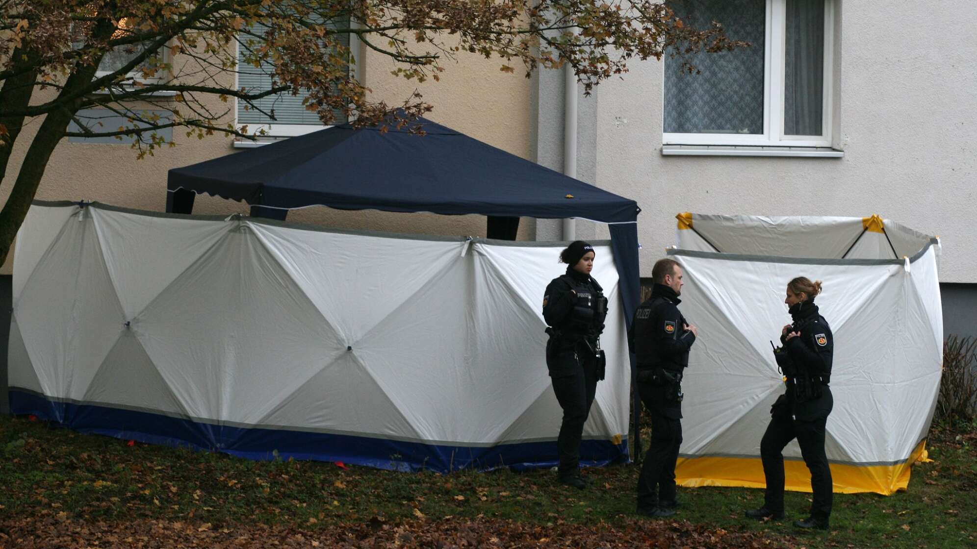 Kind stürzt in Bremen aus Fenster