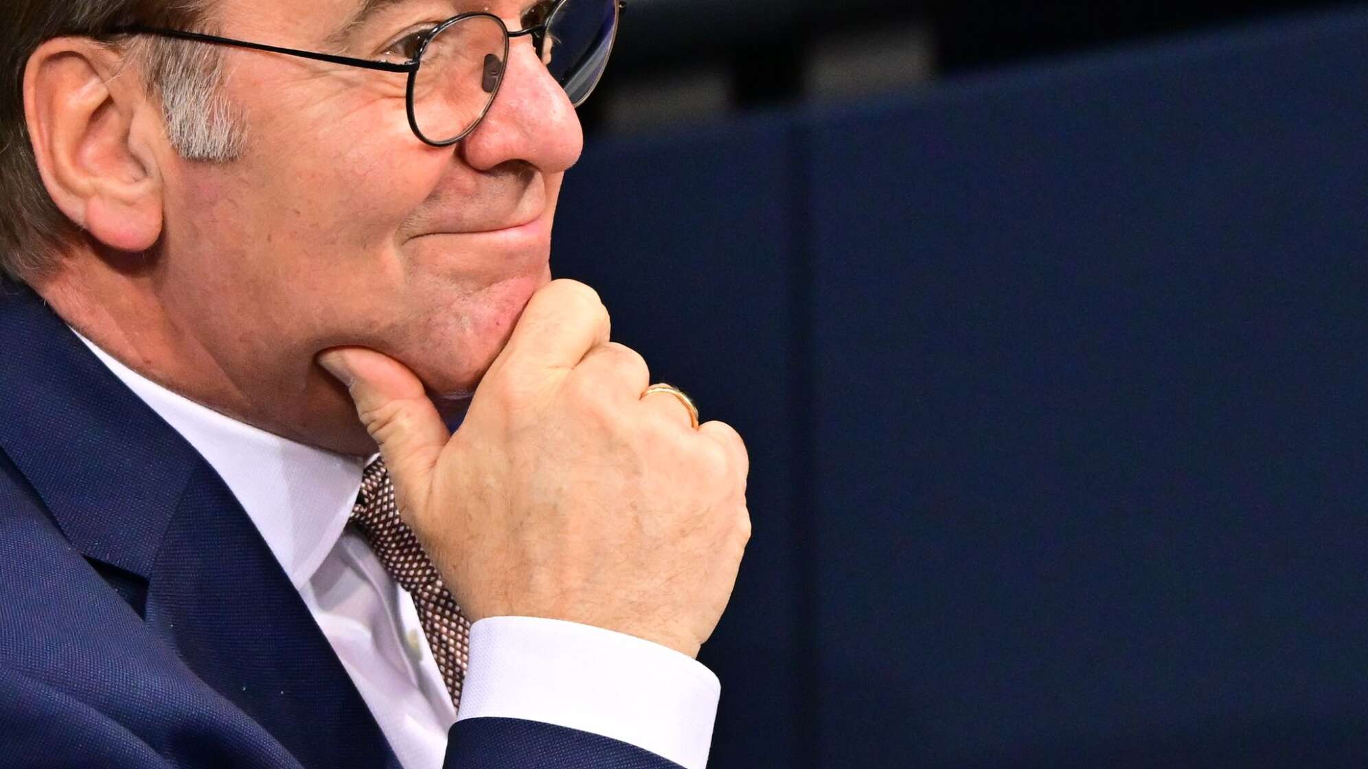 Bundestag billigt Wehrdienstgesetz