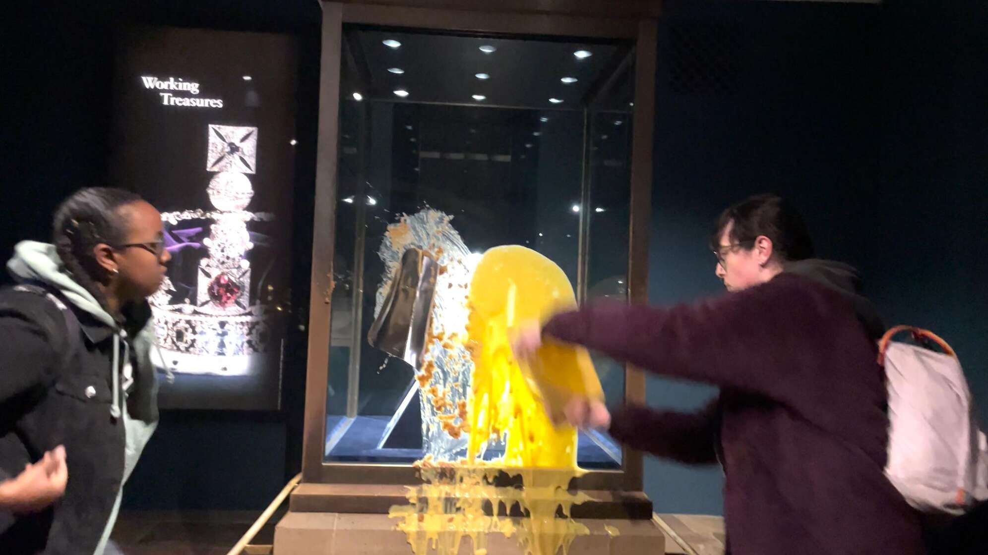 Essensanschlag auf die Kronjuwelen