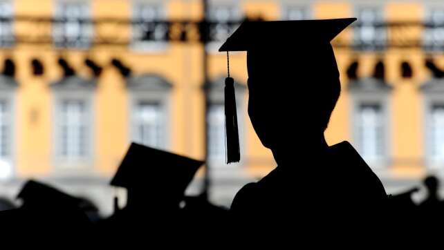 Frauenanteil bei Professuren steigt auf 30 Prozent