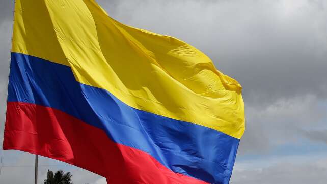 Bus mit Schülern stürzt in Schlucht - mehr als zwölf Tote