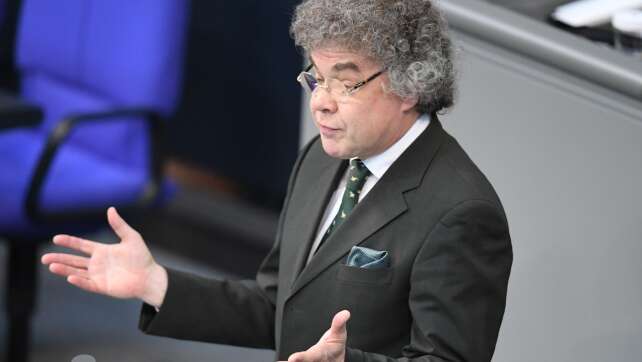 Hitlergruß im Bundestag? Anklage gegen AfD-Abgeordneten