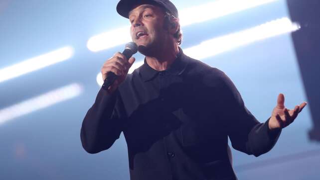 Bosse singt kinderfreundliche Version seines Anti-Hass-Songs