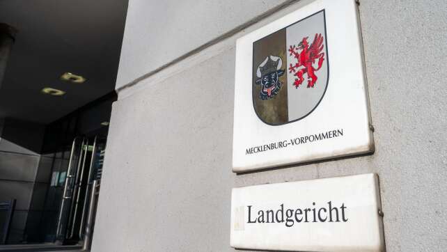 Frau mit 20 Stichen getötet - Haftstrafe für 75-Jährigen