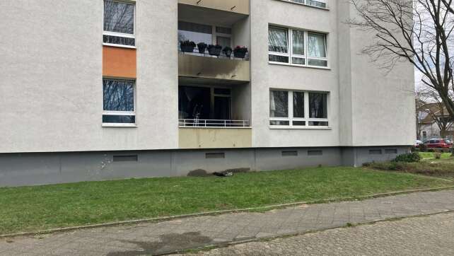 Böller löst Wohnungsbrand aus – zwei Verletzte