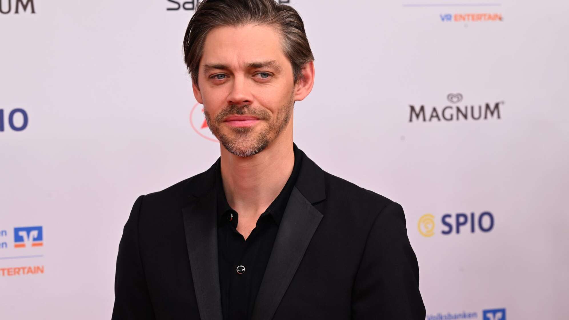 Tom Payne beim Deutschen Filmball