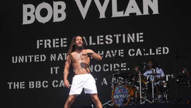 Glastonbury-Eklat: Keine Anklage gegen Bob-Vylan-Musiker