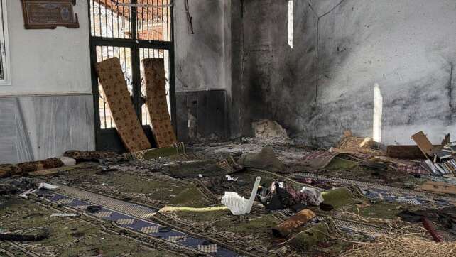 Syrien: Erster Anschlag auf Moschee seit Sturz Assads