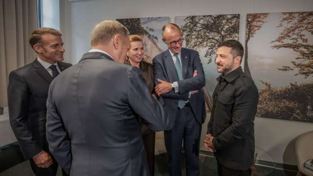 Vor Trump-Treffen: Selenskyj spricht mit Verbündeten