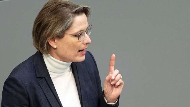 Justizministerin Hubig gegen Klarnamenpflicht im Internet