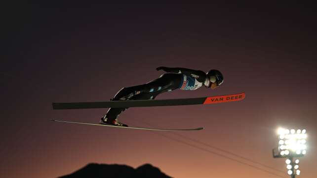 Schluss nach einem Sprung: Wellinger weiter in der Krise