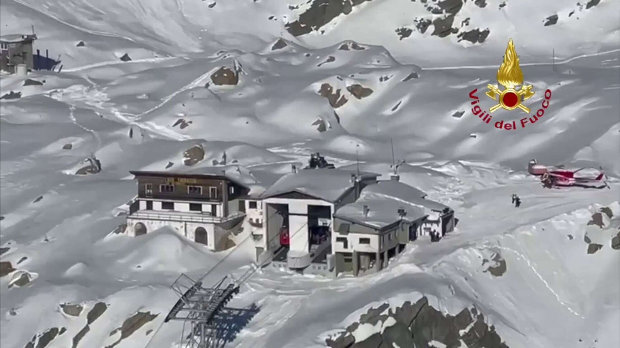 Viele Menschen sitzen nach Seilbahn-Unfall in Italien fest