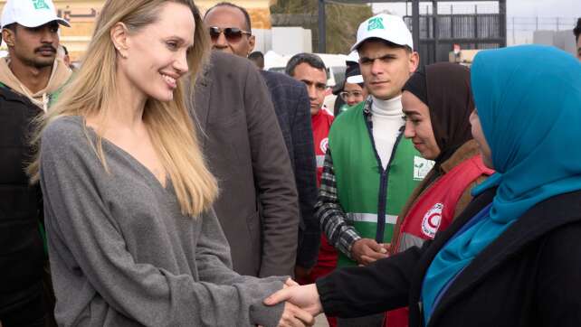 Angelina Jolie besucht Grenzübergang nach Gaza