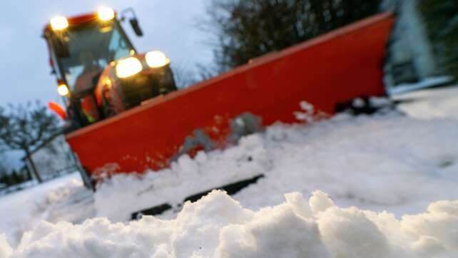 Zahlreiche Unfälle bei Schnee und Glätte in Bayern