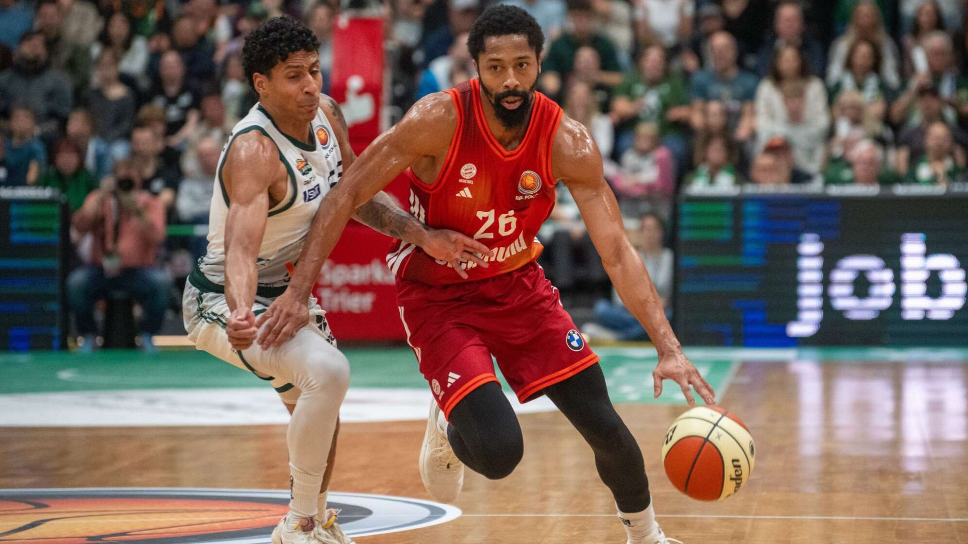 Spencer Dinwiddie (r)