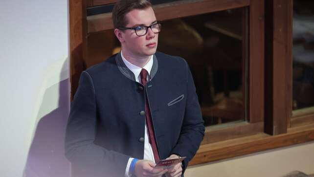 Prozess gegen umstrittenen AfD-Abgeordneten Halemba beginnt