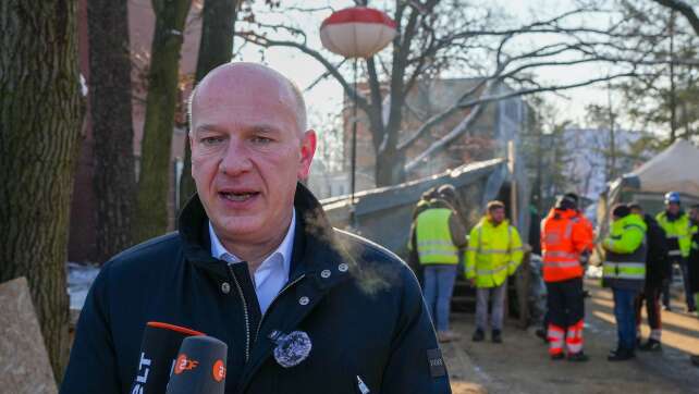 Wegner wegen Tennis-Match in Berliner Stromkrise unter Druck