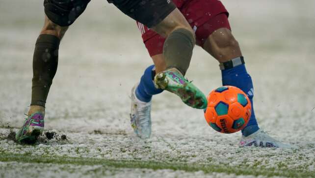 Absagen, Tickets, Kleidung: Bundesliga im Wetter-Stress
