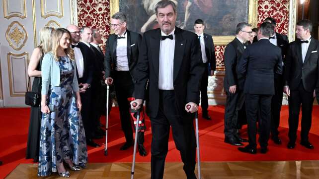 Söder mit neuen Erkenntnissen nach Hüft-OP