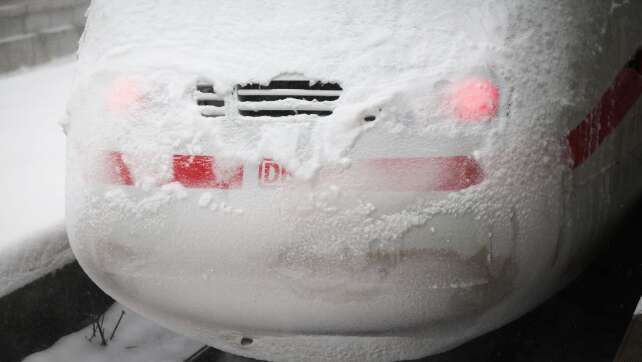 Bahn: Fernverkehr rollt doch erst ab Mittag wieder an