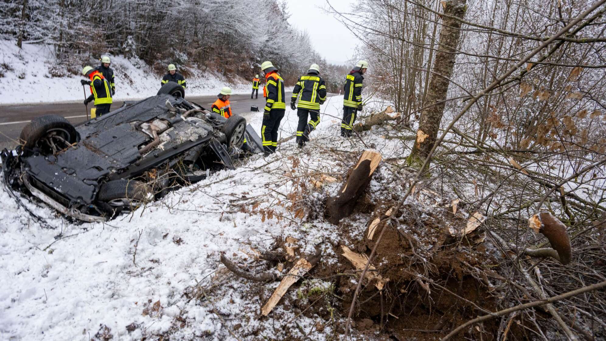 Tödlicher Unfall bei winterlichen Straßenverhältnissen