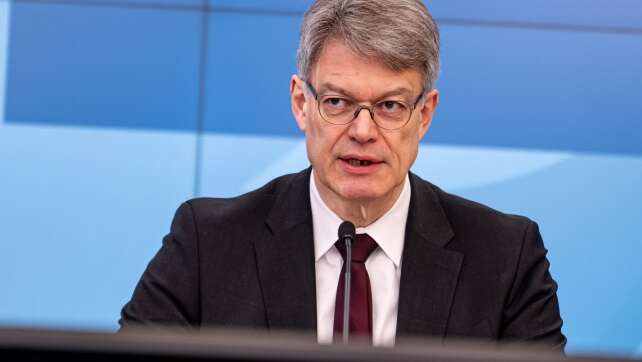 Verkehrsminister zu Wetter: Gefahr noch nicht vorbei