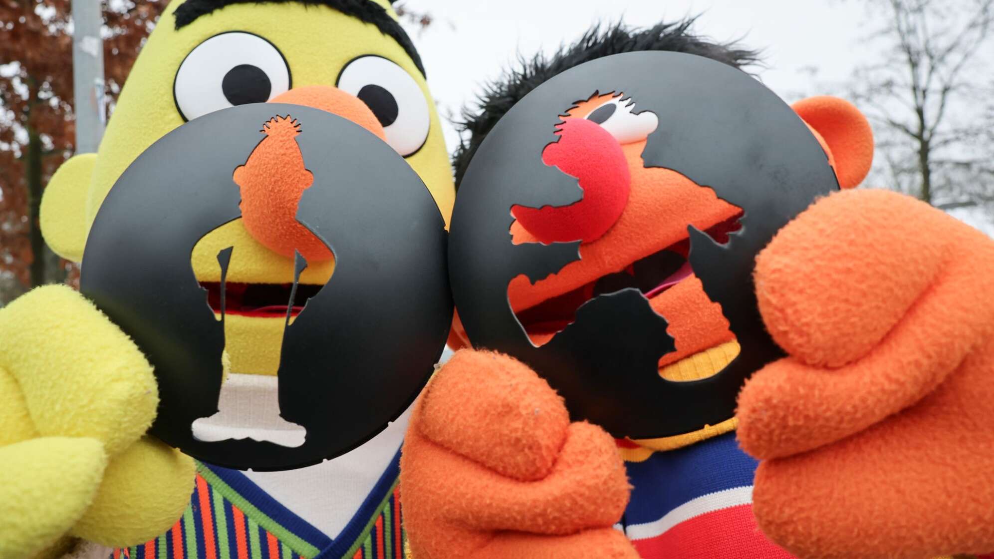 Fußgängerampel mit Ernie und Bert aus der Sesamstraße