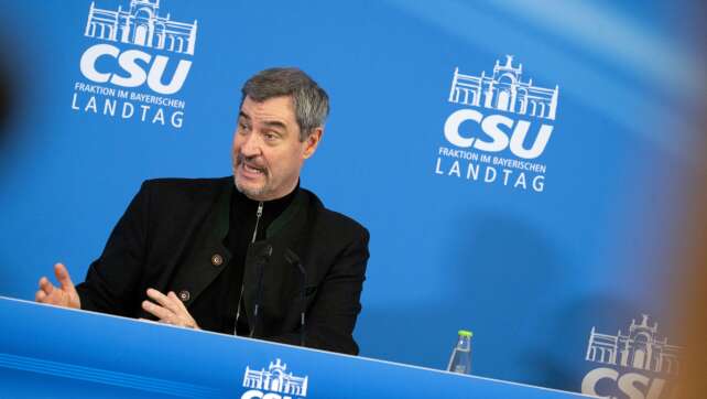 Söder schlägt Fusion von Bundesländern und Hymnenpflicht vor