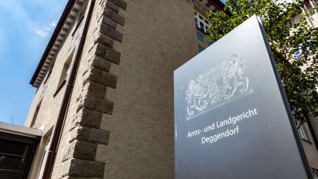 Feuerwehrmann bei Maibaumwache angezündet – Urteil