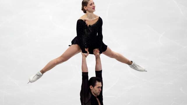 «Wacklige Beine»: Hase/Volodin nach EM-Kurzprogramm Zweiter