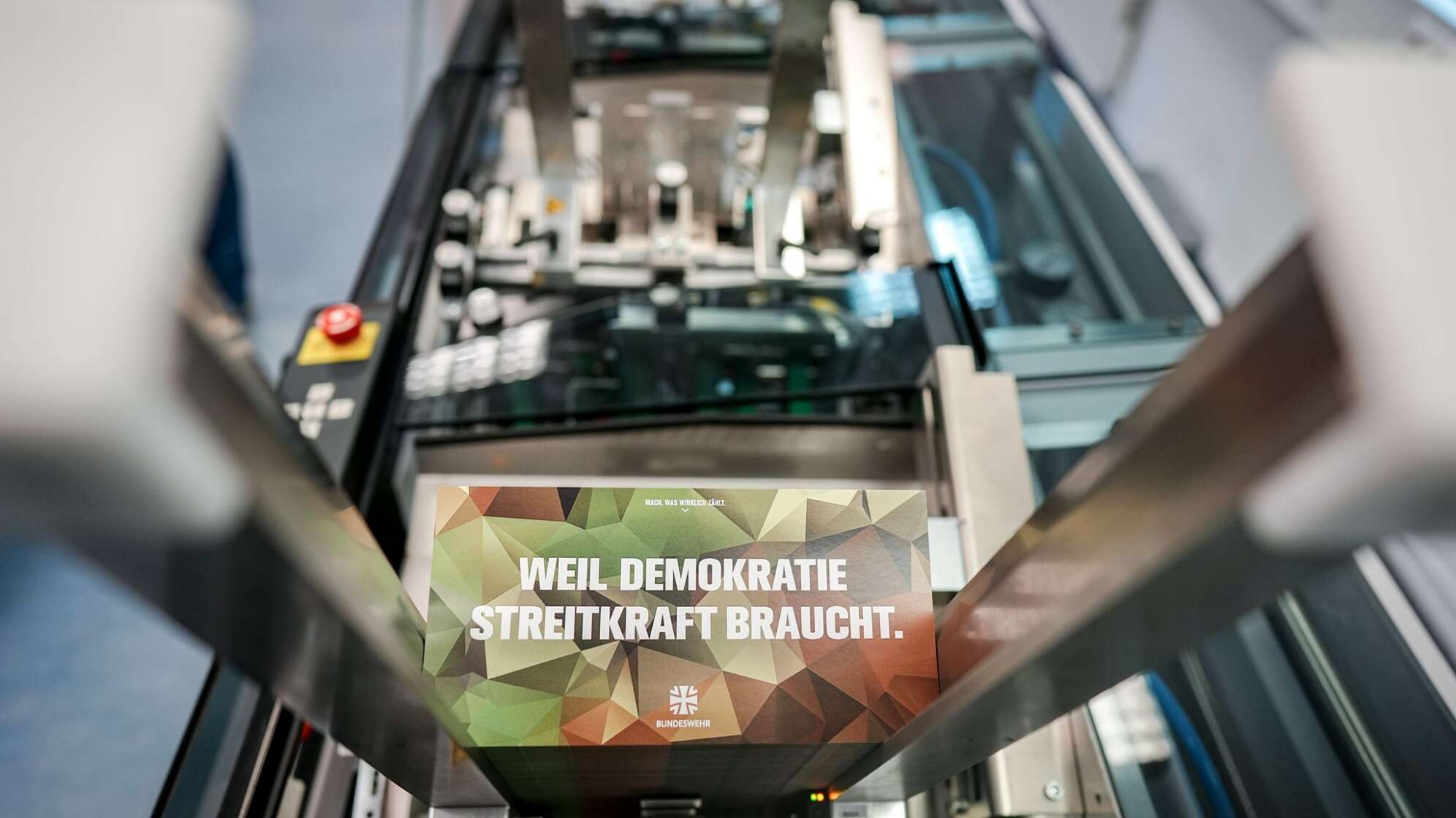 Neuer Wehrdienst - Erste Fragebögen werden verschickt