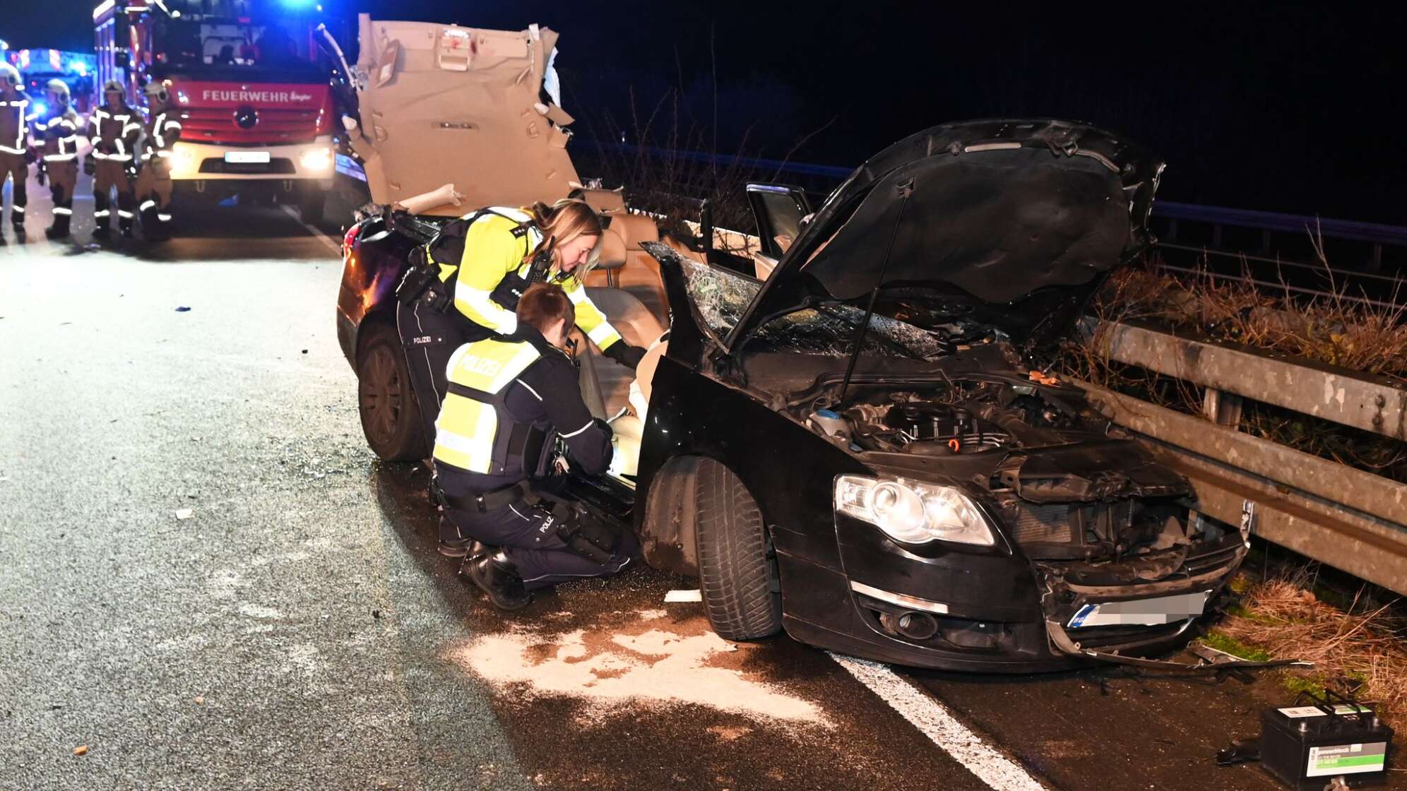 A43 nach schwerem Unfall gesperrt